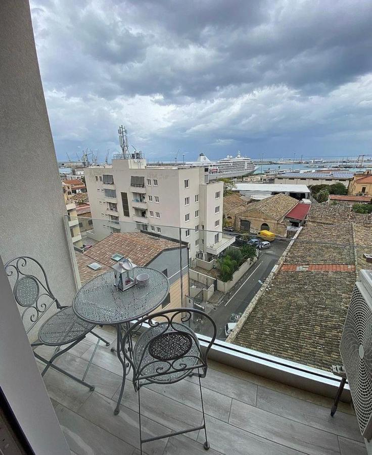 L 'Approdo Felice Bed & Breakfast Palermo Bagian luar foto